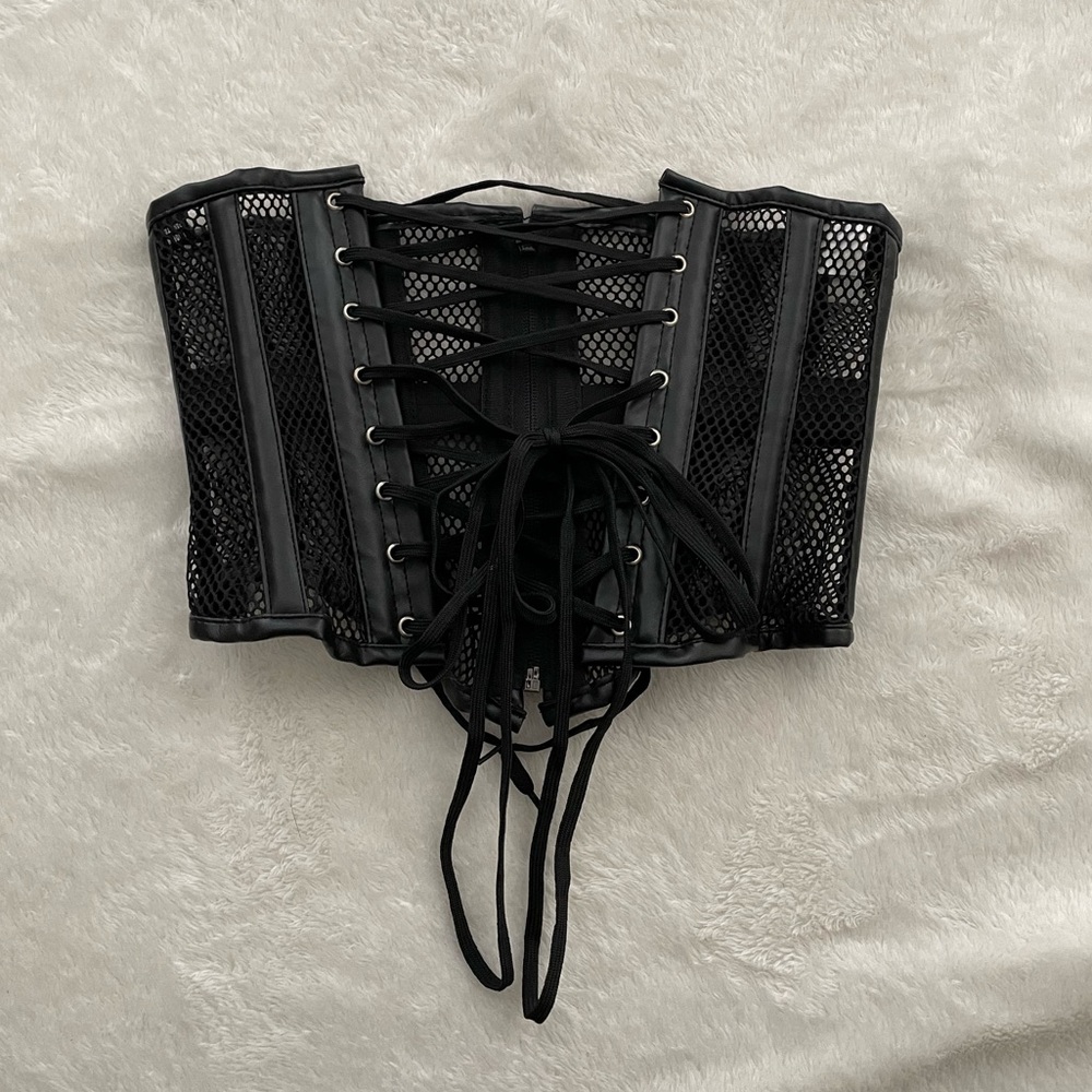 🖤Black Fishnet Corset🖤
